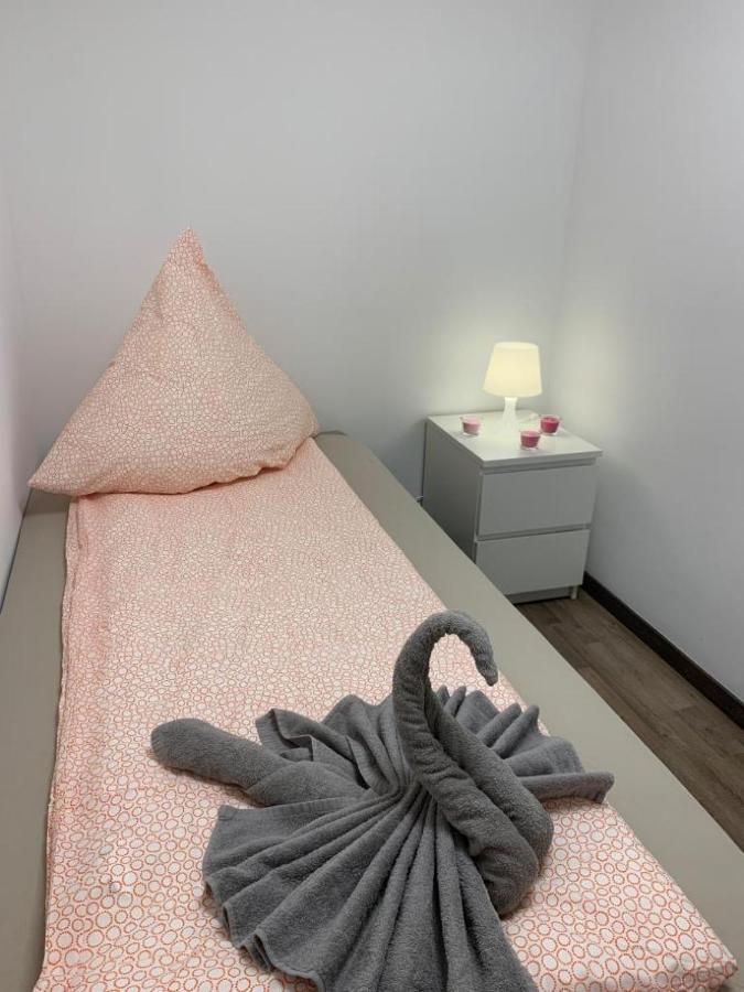Lovely Share Apartment Aachener Weiher ケルン エクステリア 写真