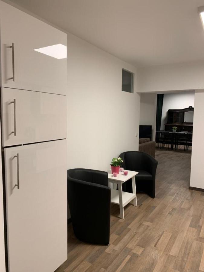 Lovely Share Apartment Aachener Weiher ケルン エクステリア 写真